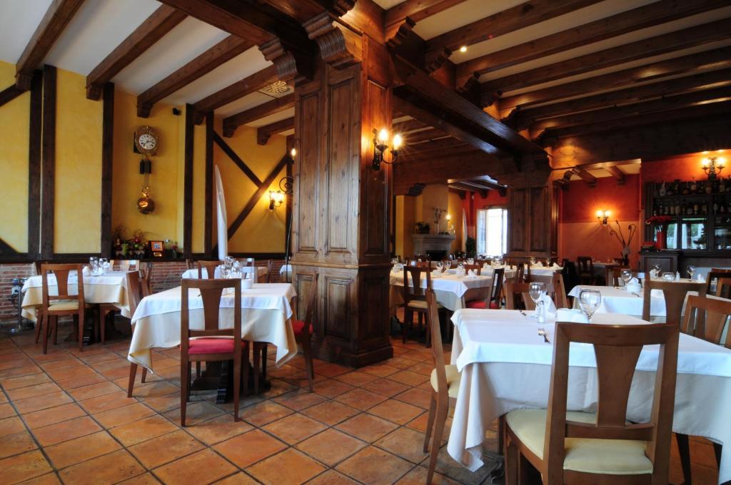 Rivera Del Duero San Esteban De Gormaz Buitenkant foto